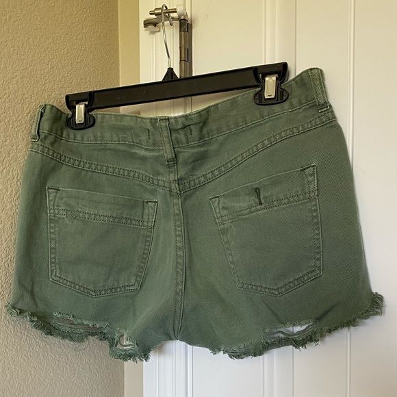 Free People denim shorts - Picture 2 of 2